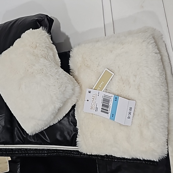 Michael Kors Puffer Hooded Jacket Girls Size 5/6 NWT Black white fux fur. - Picture 6 of 10